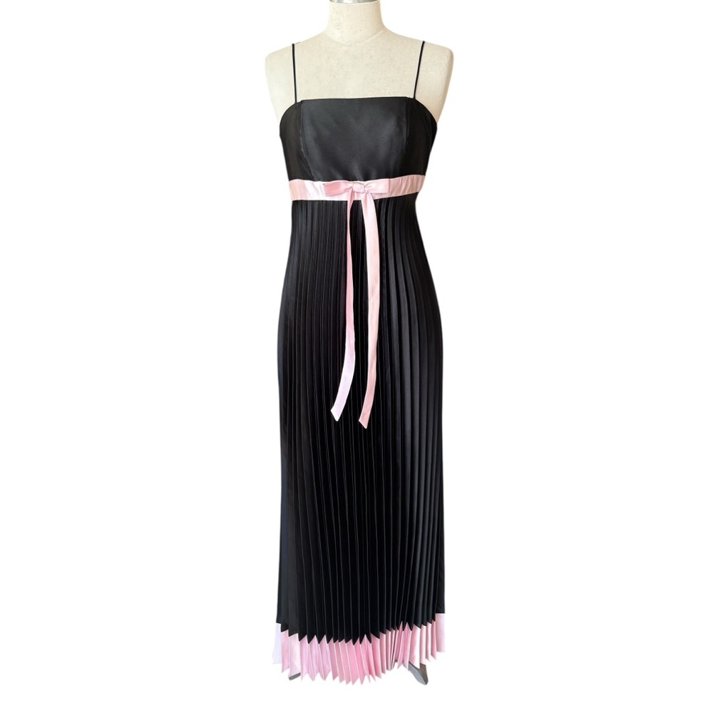 Jessica McClintock For Gunnie Sax Black Pleated Maxi Dress With Pink Trim